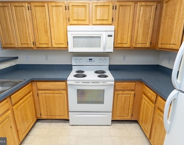 3500 Sanibel Circle - Photo Thumbnail 18