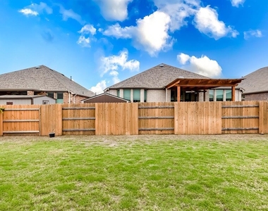 833 Whitetail Dr - Photo Thumbnail 37