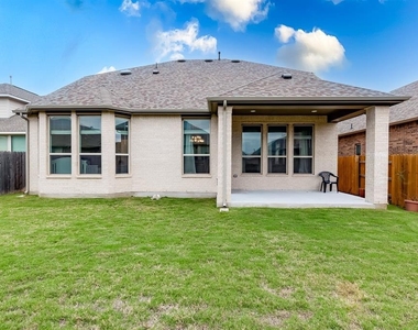 833 Whitetail Dr - Photo Thumbnail 36