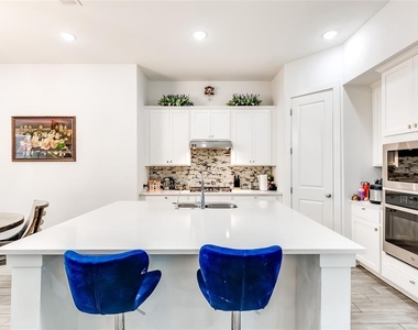 833 Whitetail Dr - Photo Thumbnail 15