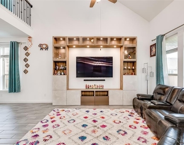 833 Whitetail Dr - Photo Thumbnail 7