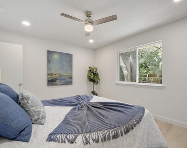 4011 Eskew Dr - Photo Thumbnail 13
