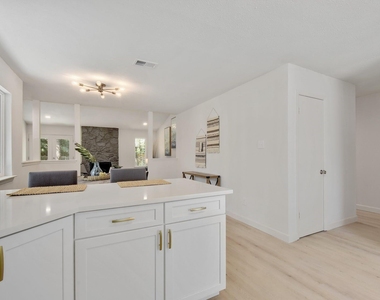 4011 Eskew Dr - Photo Thumbnail 10