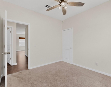 12713 Robert Taft St - Photo Thumbnail 28