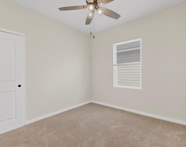 12713 Robert Taft St - Photo Thumbnail 23