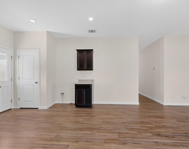 12713 Robert Taft St - Photo Thumbnail 9