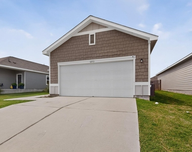 12713 Robert Taft St - Photo Thumbnail 2
