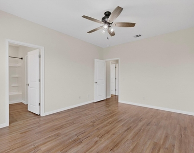 12713 Robert Taft St - Photo Thumbnail 17