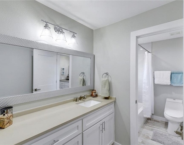 713 Nomad Dr - Photo Thumbnail 13