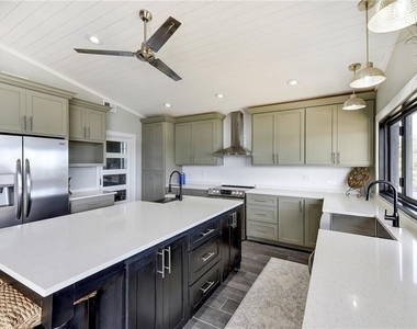 713 Nomad Dr - Photo Thumbnail 8