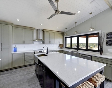 713 Nomad Dr - Photo Thumbnail 7