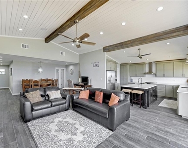 713 Nomad Dr - Photo Thumbnail 6