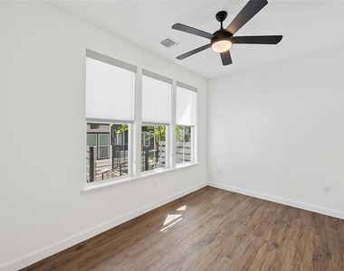3809 Valley View Rd - Photo Thumbnail 20