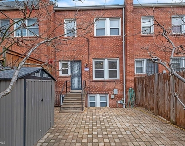 1407 K Street Se - Photo Thumbnail 23