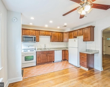 1407 K Street Se - Photo Thumbnail 6