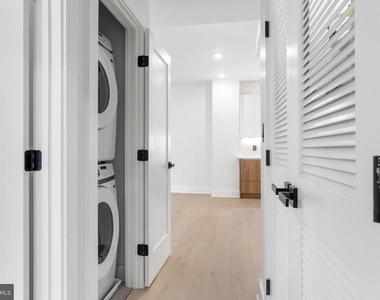 2504 41st Street Nw - Photo Thumbnail 12