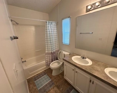 6232 Paradise Manor Cir - Photo Thumbnail 8