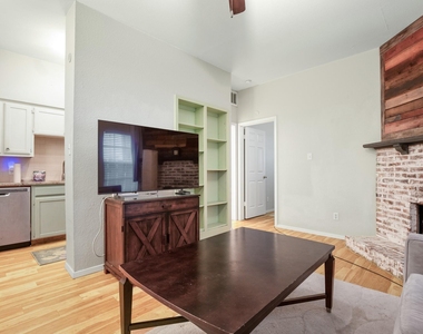 2810 Nueces St - Photo Thumbnail 6