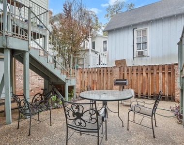 2810 Nueces St - Photo Thumbnail 5