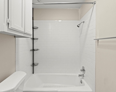 2810 Nueces St - Photo Thumbnail 17