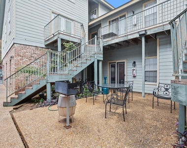 2810 Nueces St - Photo Thumbnail 11
