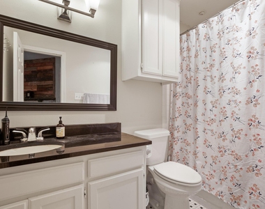 2810 Nueces St - Photo Thumbnail 10