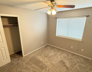 317 Mccarthur Dr - Photo Thumbnail 8