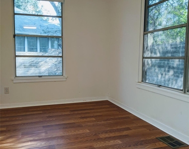 2709 S 2nd St - Photo Thumbnail 20