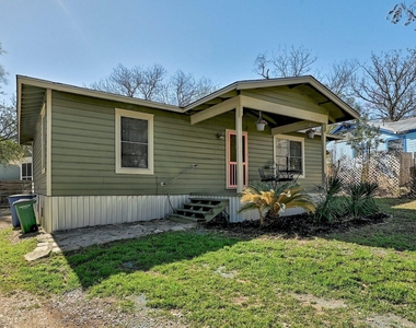 2709 S 2nd St - Photo Thumbnail 2