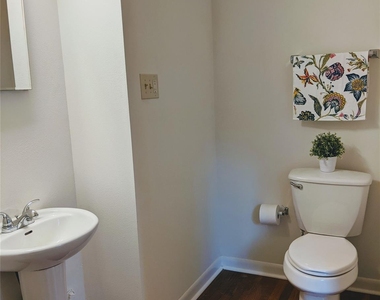 2709 S 2nd St - Photo Thumbnail 22