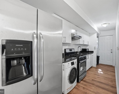 1701 Montello Avenue Ne - Photo Thumbnail 9