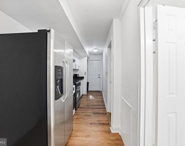 1701 Montello Avenue Ne - Photo Thumbnail 8