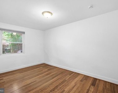 1701 Montello Avenue Ne - Photo Thumbnail 12