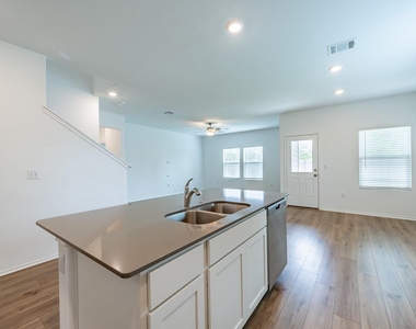 10217 Prague Ct - Photo Thumbnail 9