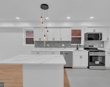 518 Oglethorpe Street Ne - Photo Thumbnail 12