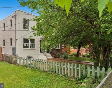 518 Oglethorpe Street Ne - Photo Thumbnail 1