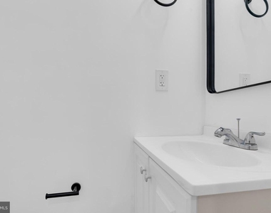 518 Oglethorpe Street Ne - Photo Thumbnail 22