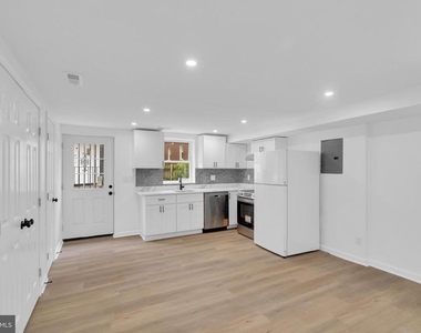 518 Oglethorpe Street Ne - Photo Thumbnail 51