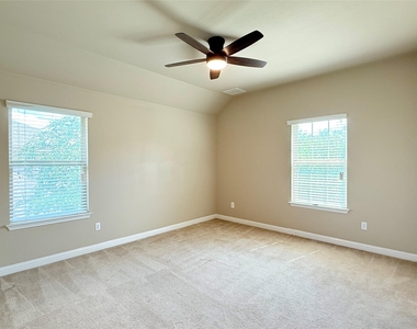 404 Dry Gulch Bnd - Photo Thumbnail 20