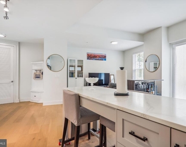 6803 Cameron Drive Nw - Photo Thumbnail 4
