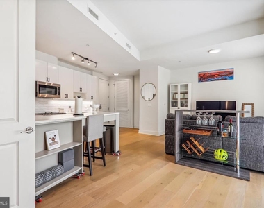 6803 Cameron Drive Nw - Photo Thumbnail 9