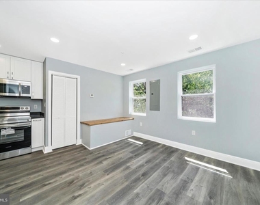2908 2nd Street Se - Photo Thumbnail 11
