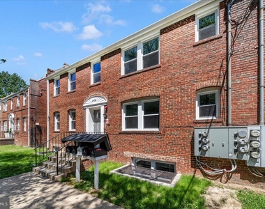 2908 2nd Street Se - Photo Thumbnail 3