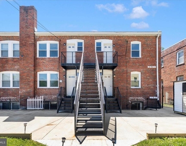 2908 2nd Street Se - Photo Thumbnail 23