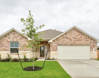 134 Edgewater Trl - Photo Thumbnail 3