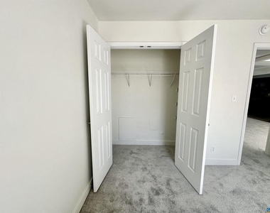 845 Fountain Ct - Photo Thumbnail 9