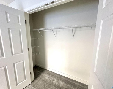 845 Fountain Ct - Photo Thumbnail 15
