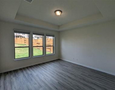 612 Silent Creek Cv - Photo Thumbnail 23