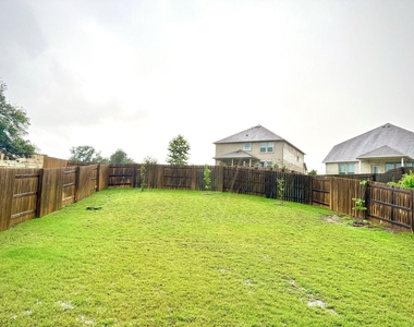 612 Silent Creek Cv - Photo Thumbnail 24