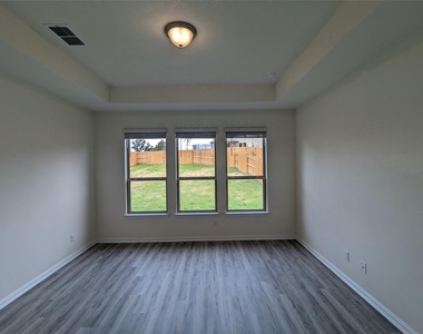 612 Silent Creek Cv - Photo Thumbnail 17